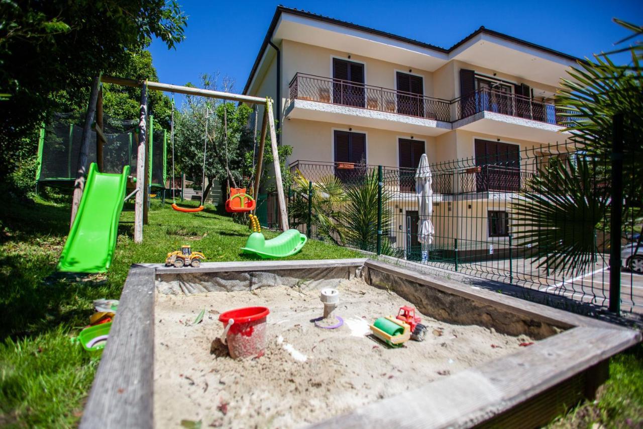 Family Bay Lägenhet Portorož Exteriör bild