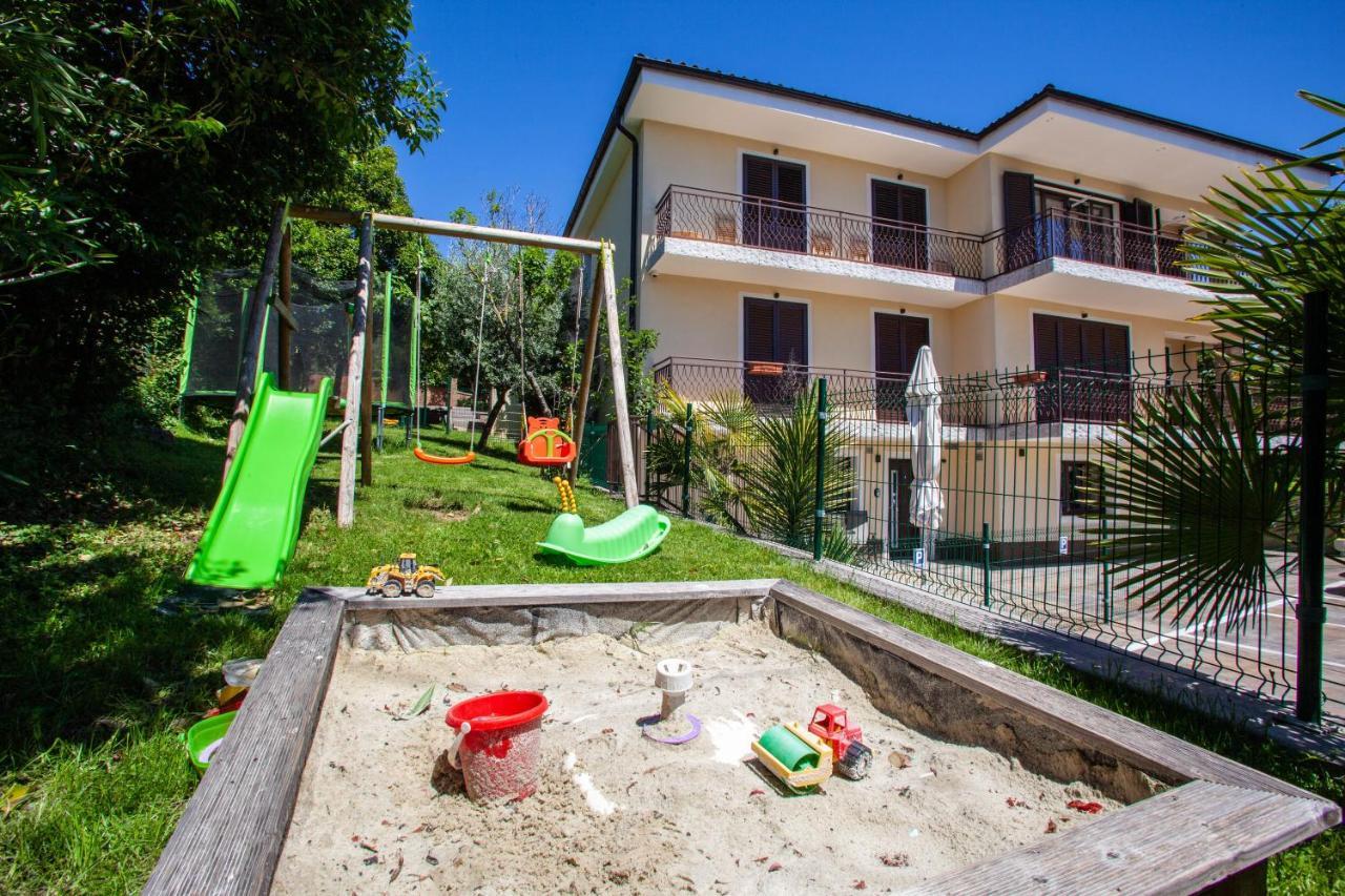 Family Bay Lägenhet Portorož Exteriör bild